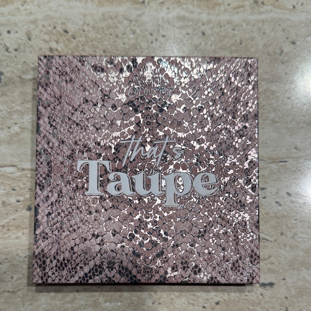 COLOURPOP That’s Taupe eyeshadow pallet